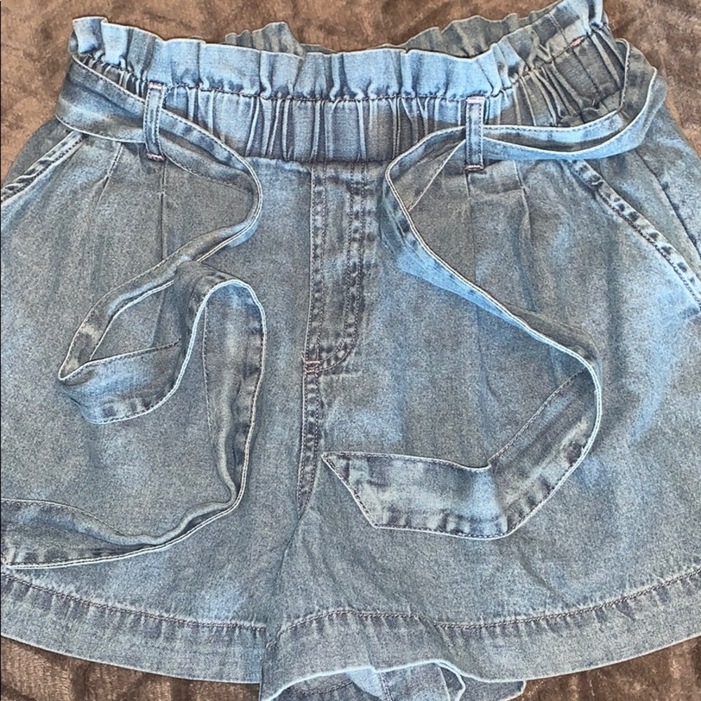 NEW! american eagle high-waisted soft shorts